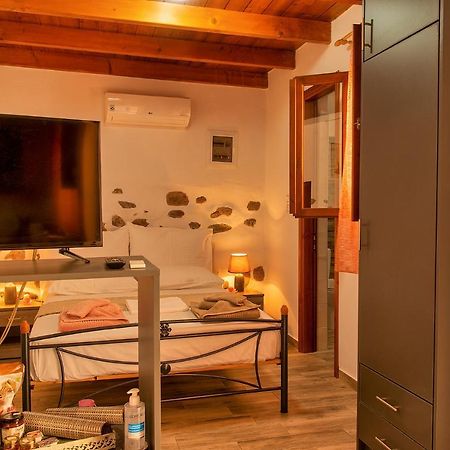 Villa Anemolia Tiny Stone House Palekastro Exterior foto